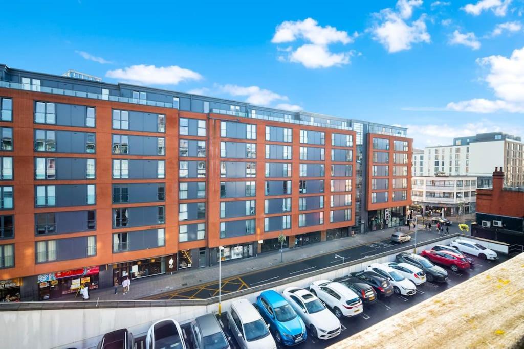 Modern Arcadian Centre Apartment By Azura Nights Birmingham Exterior photo